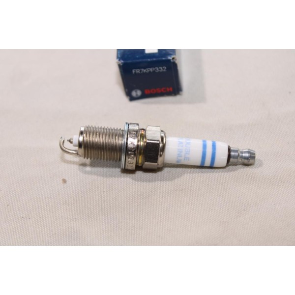 Lot 2 bougies allumage Bosch FR7KPP332 0242235776 pour audi A6 BMW serie 1 3 5 7 X1 X5 Z4 E46 E53 E60 E61 E63 E64 E65 E66 E67 E7