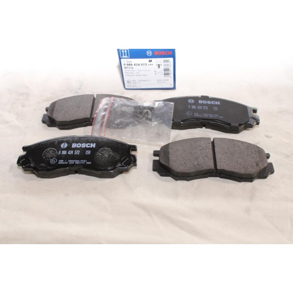 Jeu 4 plaquettes de frein avant montage akebono Bosch BP319 0986424572 pour toyota land cruiser prado mitsubishi L200 L300 L400 