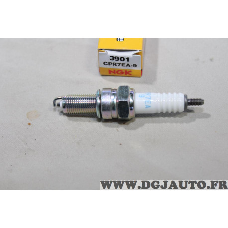 Bougie allumage NGK 3901 CPR7EA-9 pour moto scooter honda ANC kymco xciting yamaha XVS 