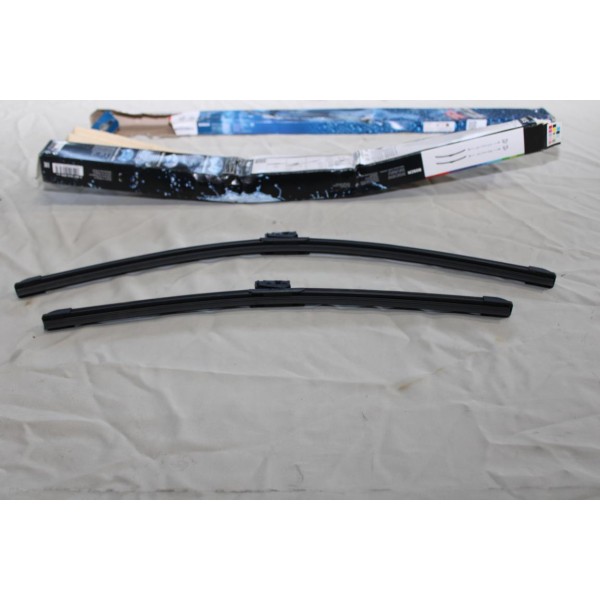 Jeu 2 balais essuie glace souple aerotwin 600mm + 475mm Bosch A204S 3397014204 pour mercedes classe A CLA GLA W176 W177 C117 C11