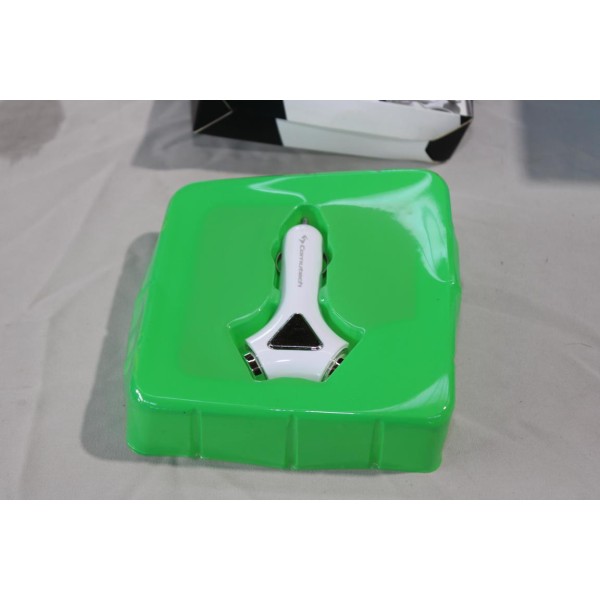 Prise allume cigare chargeur 2 portes USB micro USB 