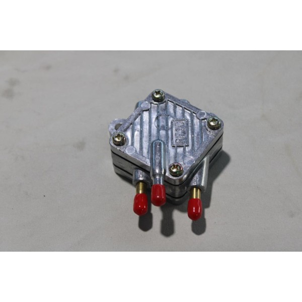 Pompe à essence à depression TNT 55580 pour scooter city 