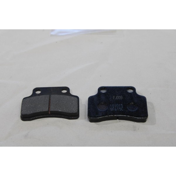 Jeu 2 plaquettes de frein avant TNT 2000001428443 pour scooter roma grido 