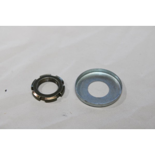 Cache ecrou avec contre ecrou TNT 3608670295718 + 3608670295688 pour scooter strike 50 i-cruze 