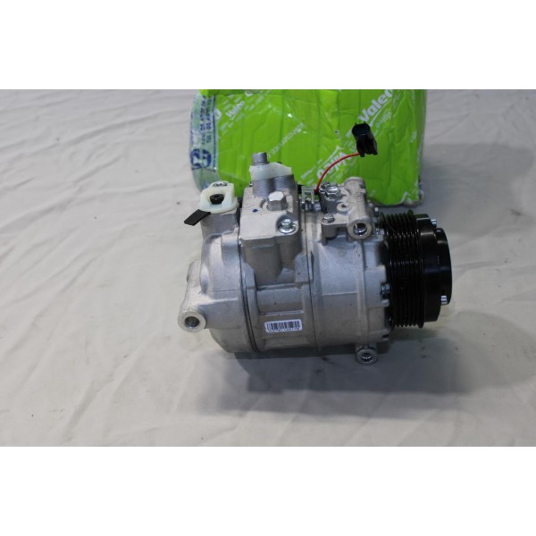 Compresseur de climatisation Valeo 813695 pour mercedes classe C E S SL CLK CLS SLR ML R GL SLS W203 W211 W212 W220 W221 C209 C2