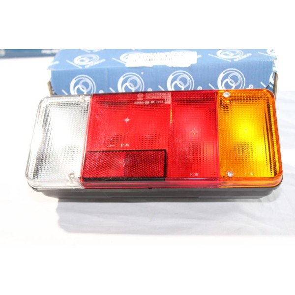 Feu lanterne arriere droit Vignal D11481 02.1043.0000.59 pour iveco daily chassis benne de 1996 à 2006 