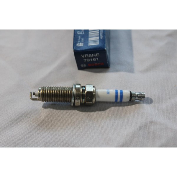 Bougie allumage Bosch 79161 VR6NE 0242140530 pour peugeot 206 renault clio 2 3 II III twingo 2 II kangoo captur 1.0 1.2 essence 