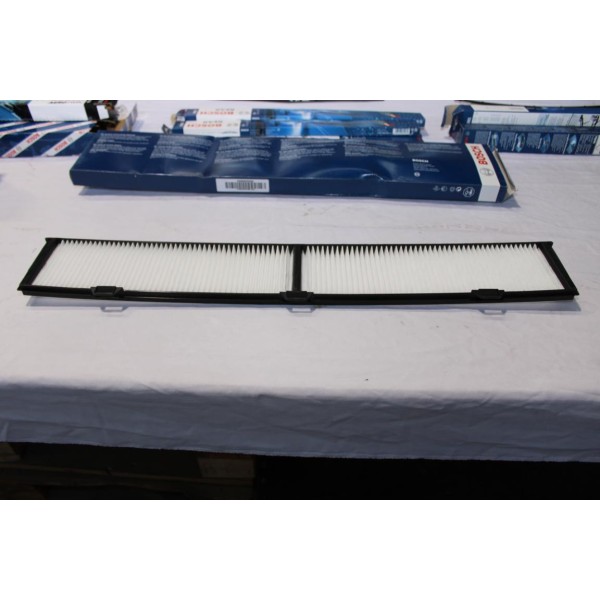 Filtre habitacle interieur Bosch M2124 1987432124 pour BMW serie 1 3 X1 E81 E82 E84 E87 E88 E90 E91 E92 E93 alpina D3 