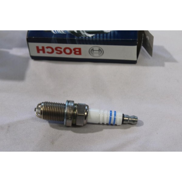 Bougie allumage Bosch FGR8KQE 7405 0242229613 pour BMW Z3 E36 ford galaxy 1 mercedes classe V W638 seat toledo 2 II volkswagen p