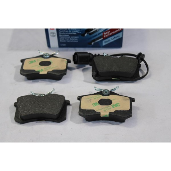 Jeu 4 plaquettes de frein arriere montage lucas Bosch BP951 0986424813 pour seat ibiza 3 III cordoba 2 II volkswagen polo 4 IV 