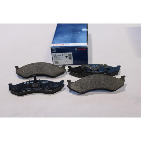 Lot 4 plaquettes de frein avant montage kelsey hayes Bosch 0986424284 BP139 pour jeep wrangler cherokee et grand cherokee 
