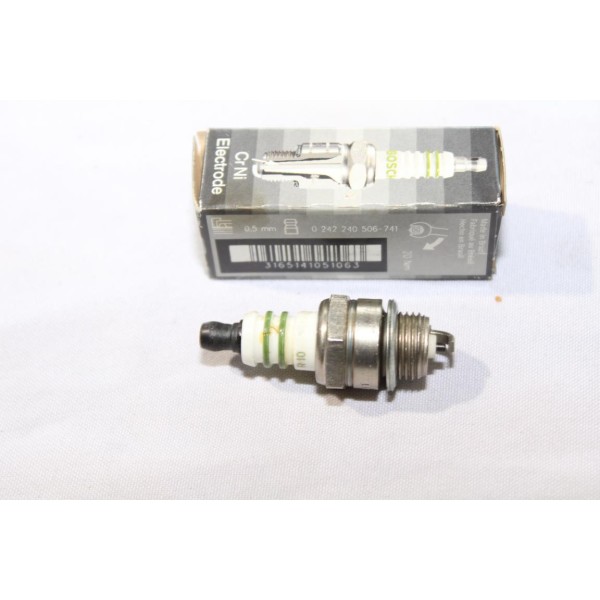 Bougie allumage tronconneuse debroussailleuse tondeuse Bosch WSR6F 7547 0242240506 