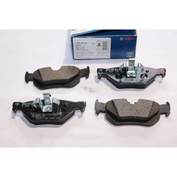 Jeu 4 plaquettes de frein arriere montage teves Bosch BP960 0986494061 pour BMW serie 1 3 X1 E81 E82 E84 E87 E88 E91 E92 E93 