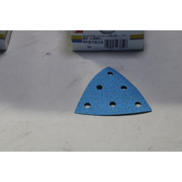 Boite 50 bandes triangulaire poncage P80 3M 51638 LS6A 88x95mm 