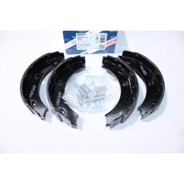 Jeu 4 machoires de frein arriere 170x40mm montage teves Bosch 0986487611 BS849 pour mercedes classe G sprinter W461 W463 W903 