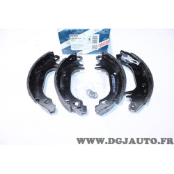 Jeu 4 machoires de frein arriere 180x32mm montage bendix Bosch 0986487274 BS524 pour citroen AX saxo peugeot 106 205 306 309 