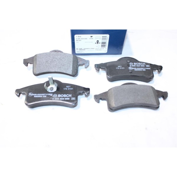 Jeu 4 plaquettes de frein arriere montage teves Bosch BP381 0986424665 pour jeep grand cherokee 
