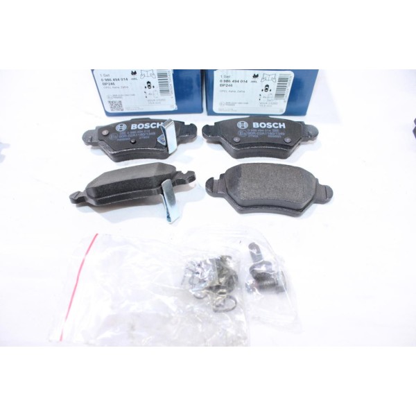 Lot 4 plaquettes de frein arriere montage bosch Bosch BP246 0986494014 pour opel astra G zafira A 