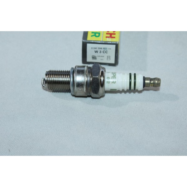 Bougie allumage moto scooter Bosch W3CC 0241256522 pour honda suzuki yamaha kawasaki toyota équivalent B9ES 