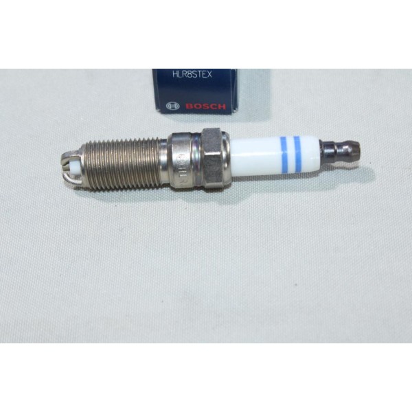 Lot 6 bougies allumage Bosch HLR8STEX 0242229661 pour fiat croma 2 II opel vectra B C astra G zafira A speedster 2.2 essence 