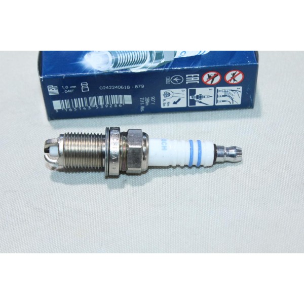 Lot 6 bougies allumage Bosch FR6LTC 79011 0242240618 pour alfa romeo 33 146 147 156 164 166 GT GTV spider alpine A610 audi 80