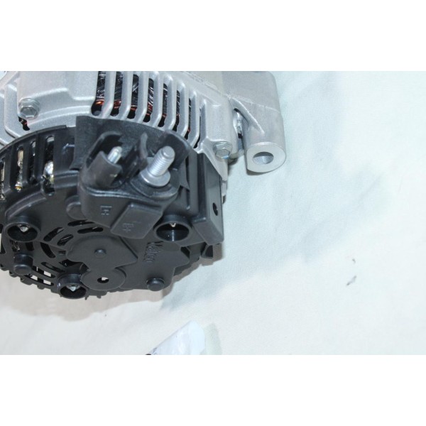 Alternateur 90A reconditionné à neuf (petit plastique cassé) Bosch 0986041401* pour citroen ZX XM xantia evasion berlingo 1 