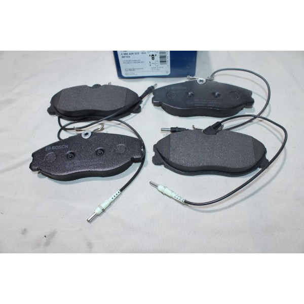 Jeu 4 plaquettes de frein avant montage girling Bosch BP103 0986424223 pour citroen ZX xsara peugeot 306 406 607 