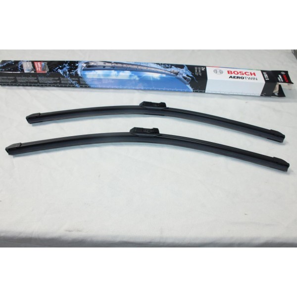 Jeu 2 balais essuie glace 530mm + 530mm souple aerotwin Bosch A051S 3397009051 pour skoda roomster fabia 2 II 