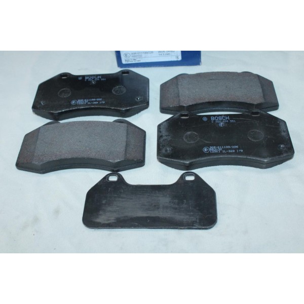 Lot 4 plaquettes de frein avant montage brembo Bosch BP1472 0986494551 pour renault clio 3 III megane 3 III alpine A110 2 II 