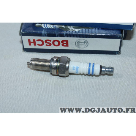 Lot 4 bougies allumage Bosch UR2CC 0242060501 pour moto aprilia habana mojito pegaso sportcity SR husqvarna TE kawasaki J VN 
