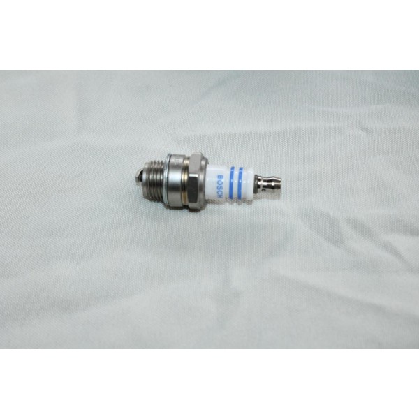 1 Bougie allumage Bosch WS8E 7543 0241229560 pour tronconneuse tondeuse debrousailleur moto scooter 