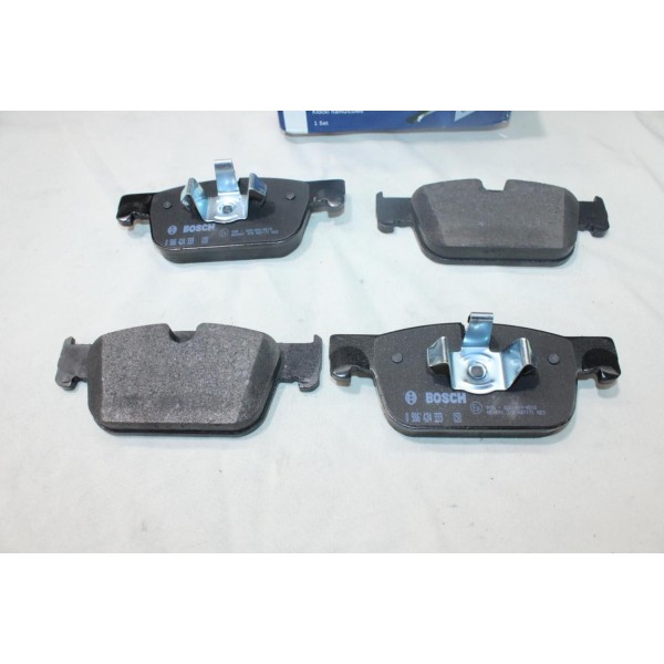 Jeu 4 plaquettes de frein avant montage teves Bosch BP2360 0986424333 pour volvo V60 V90 S60 S90 XC60 audi A4 