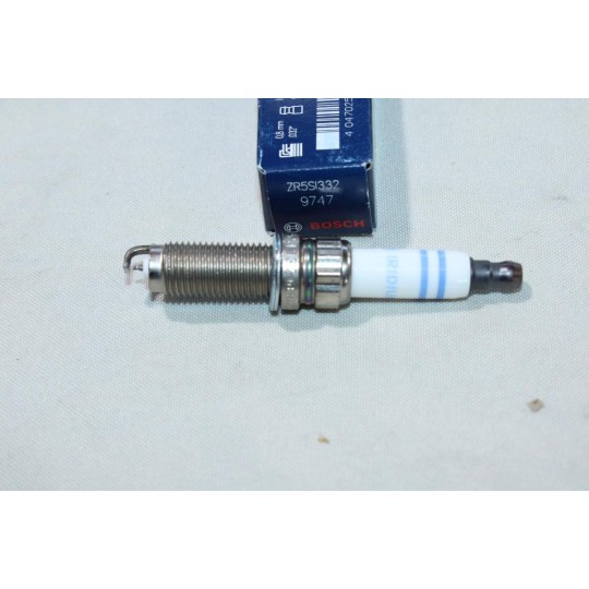 Lot 4 bougies allumage iridium Bosch ZR5SI332 9747 0242145537 pour BMW serie 1 et 3 F20 F21 F30 F31 F80 citroen DS3 DS4 DS5 C4 