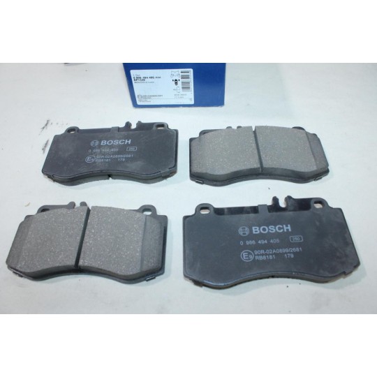 Lot 4 plaquettes de frein avant montage brembo Bosch BP1329 0986494405 pour mercedes classe CLS E W212 C218 