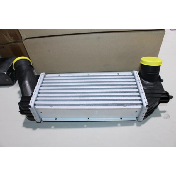 Radiateur intercooler de turbo compresseur Hella 8ML376723-371 pour citroen C4 xsara berlingo peugeot 307 2.0HDI 2.0 HDI diesel 