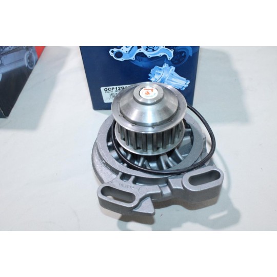 Pompe à eau avec joint Quinton Hazell QCP1294 pour audi 100 volvo 240 740 760 940 760 volkswagen LT28-35 LT40-55 2.0D 2.4D 