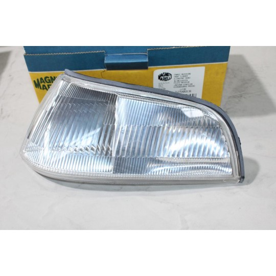 Feu clignotant avant gauche Magneti Marelli LLC182 712754059136 pour rover 800 820 825 