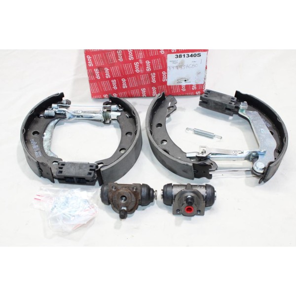 Kit frein arriere 203x38mm montage bendix (1 cylindre un peu oxydé) Stop 381340S pour renault megane 1 