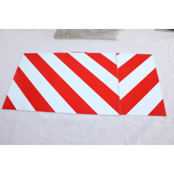 Lot 2 panneaux rouge et blanc Reflex PA7F* (rayures) 