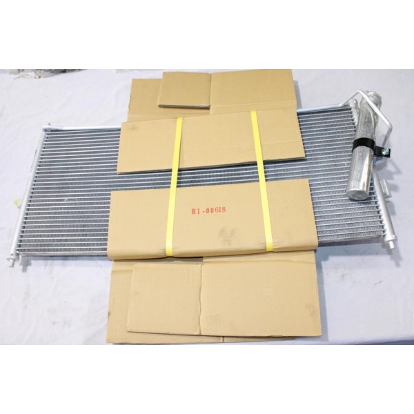 Radiateur condenseur climatisation Nissens 94521 pour nissan primera P12 almera N16 diesel 