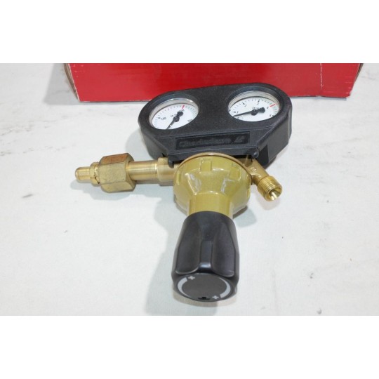 Debitlitre capote mano detendeur GCE A101830 pour soudage argon / type C 