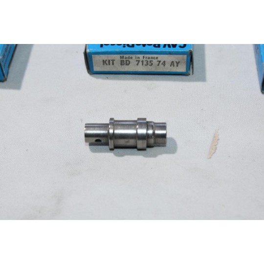 Chemise piston pompe à injection CAV BD 7135 74 AY  (contenu photo) 