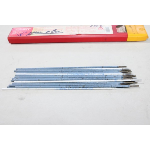 Lot 27 baguettes de soudure 2.5 (vieux stock sans reclamation) Castolin 680S 