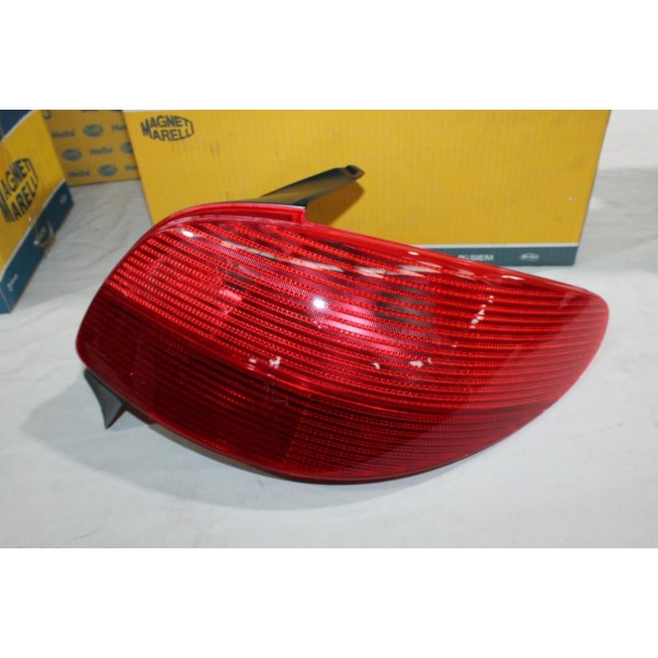 Feu lanterne arriere droit Magneti marelli 62017 714025311801 pour peugeot 206 