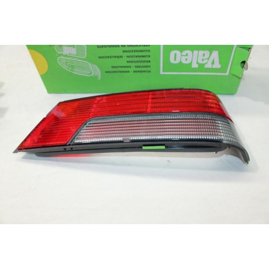 Cabochon feu arriere droit Valeo 061548 pour peugeot 405 avant 1992 