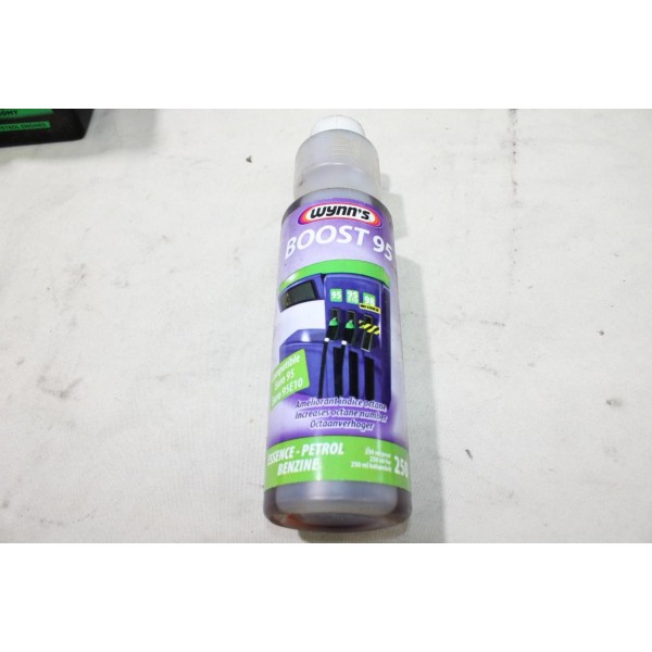 Flacon bidon 250ml additif essence boost 95 ameliore indice octane Wynns PN33310 