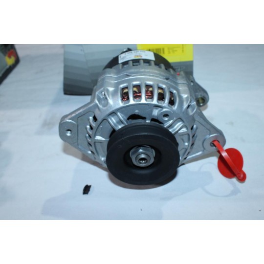 Alternateur 70A (petit eclat plastique aucune incidence) Bosch 0986040850* pour ford maverick nissan terrano R20 2.7TD 2.7 TD 