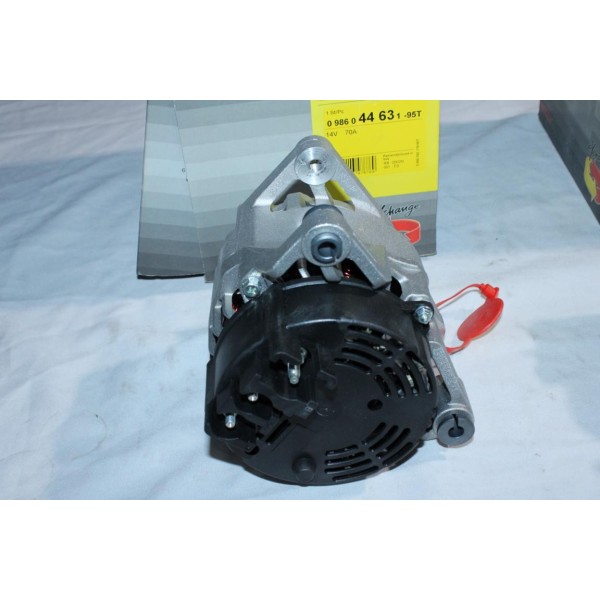 Alternateur 70A Bosch 0986044631 pour ford escort 6 7 VI VII fiesta 4 IV 1.8D 1.8TD 1.8 D TD diesel
