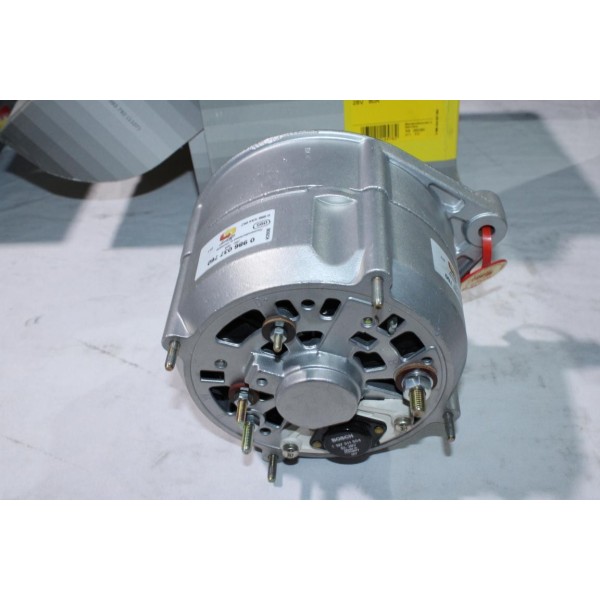 Alternateur 80A Bosch 0986037760 pour poids lourd volvo FL F FS NL 6 7 10 12 16