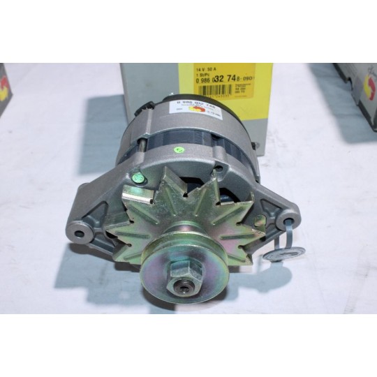 Alternateur 50A reconditionné à neuf Bosch 0986032748 pour renault 9 11 R9 R11 1.1 1.4 essence 
